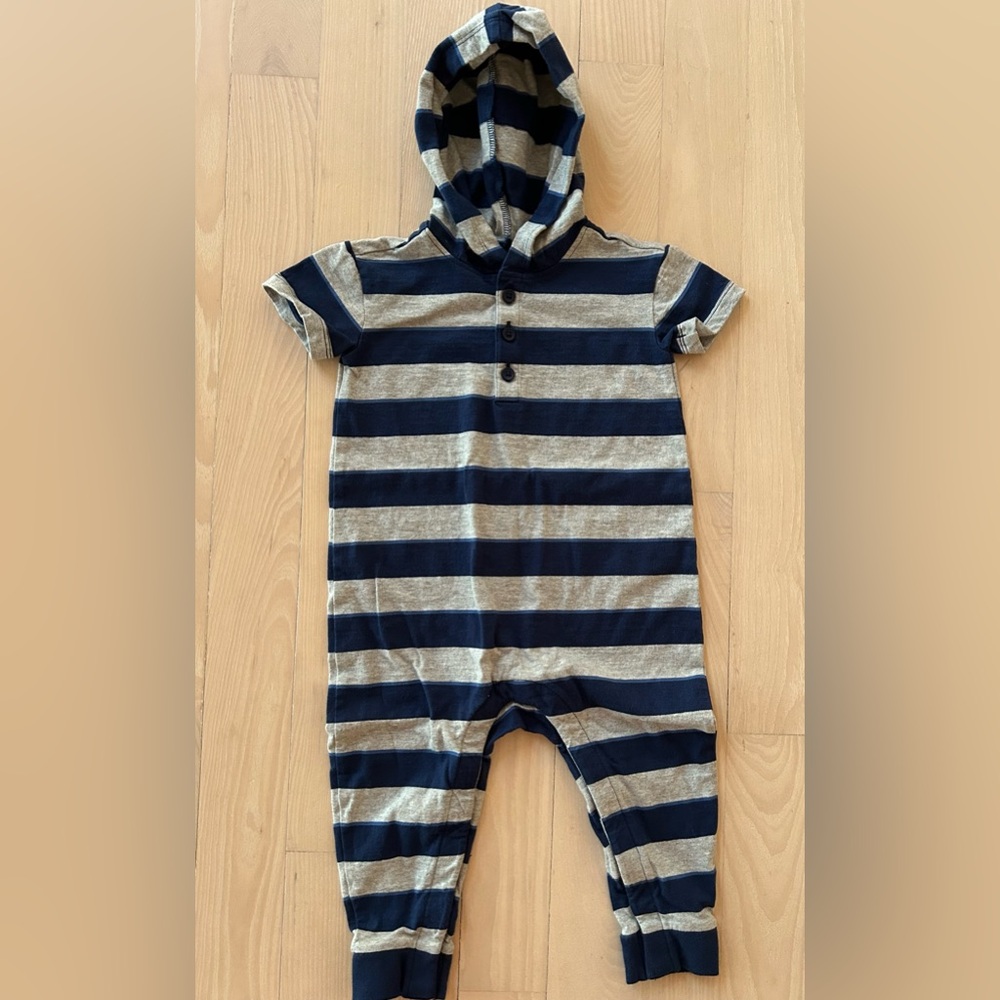 Hannah Andersson romper one piece size 2T NEW